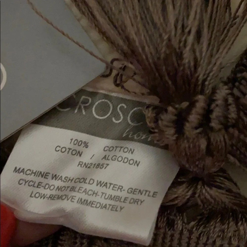 NWT croscill yellow & taupe bath towel